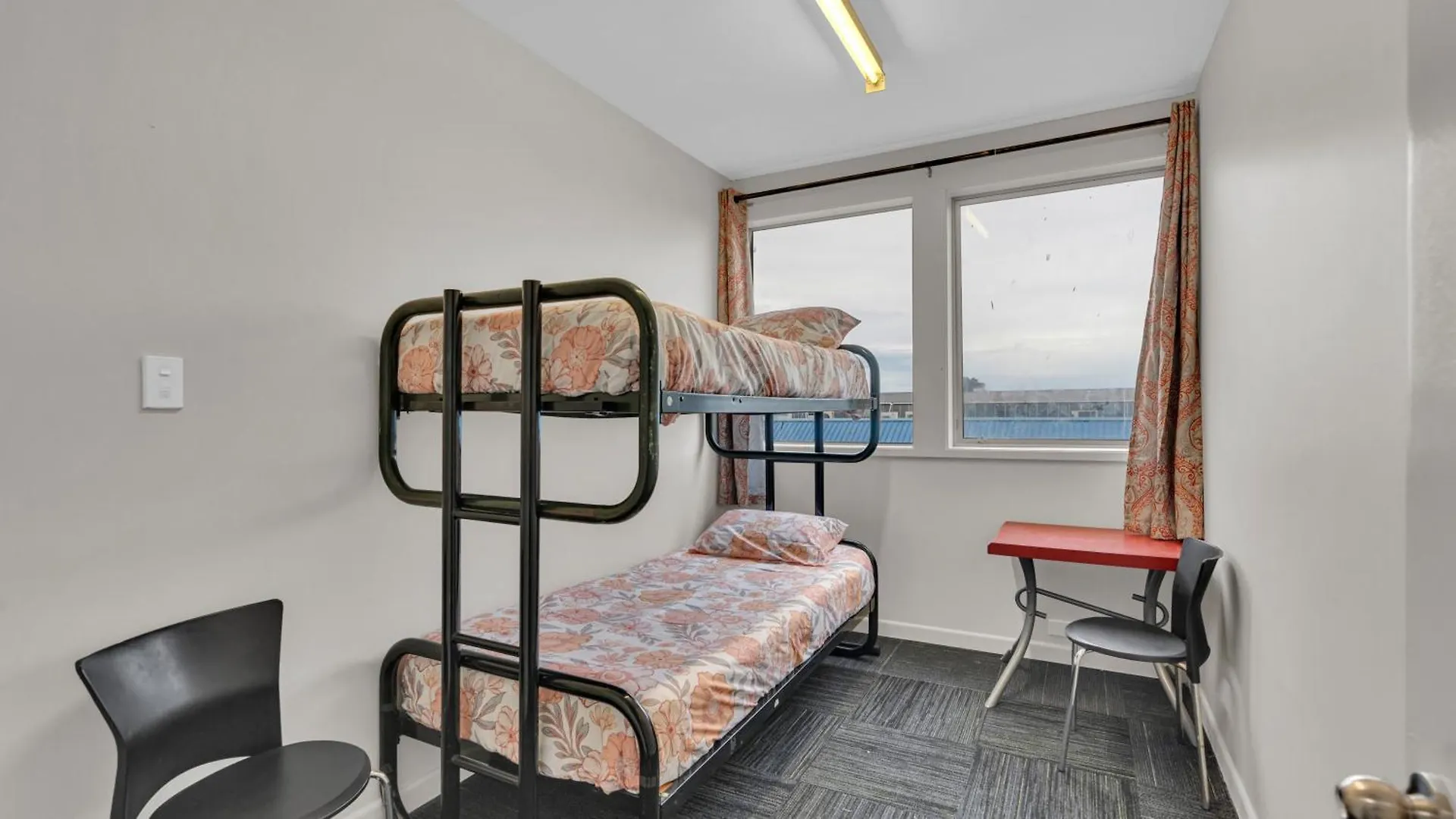 Hostel Christchurch Backpackers And Cafe New Zealand
